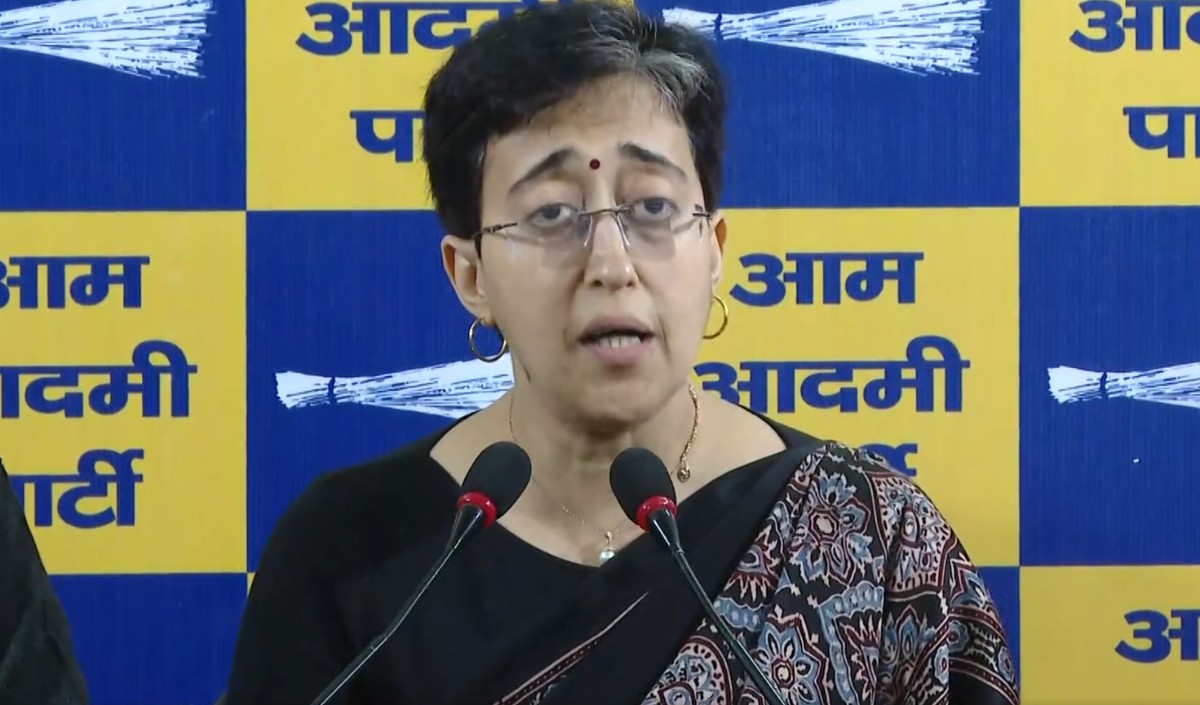 atishi name approved in aap meeting delhi assembly got its first woman leader of opposition - Prabhasakshi latest news in hindi