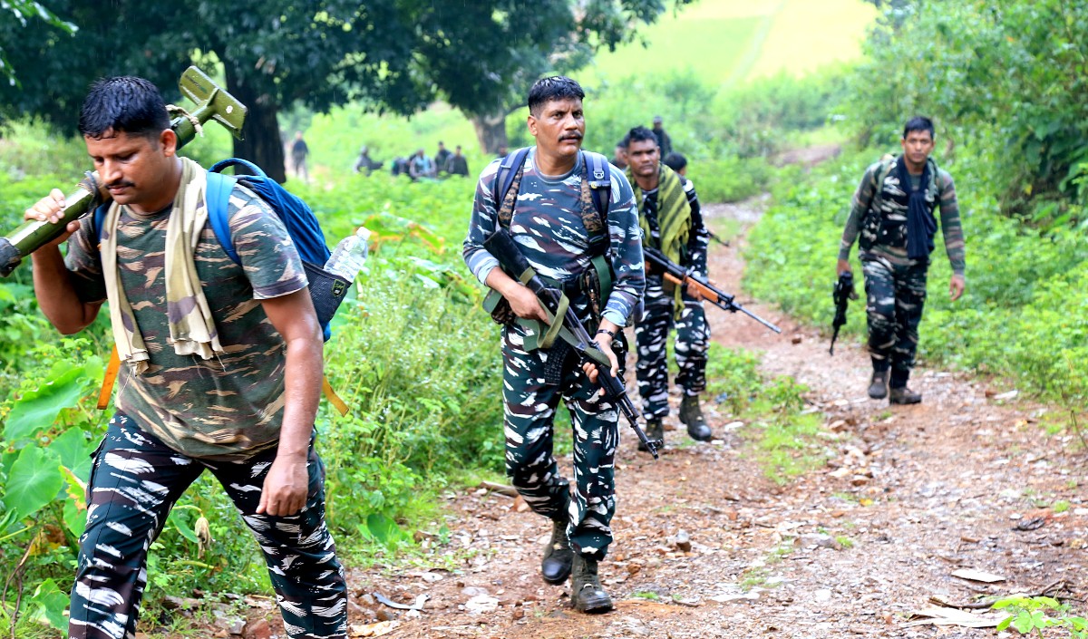 Chhattisgarh Maoist attack | छत्तीसगढ़ के बीजापुर जिले में माओवादियों ने दो ग्रामीणों की हत्या की