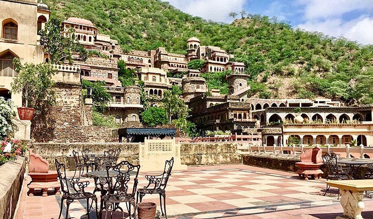 Neemrana Fort Neemrana Fort