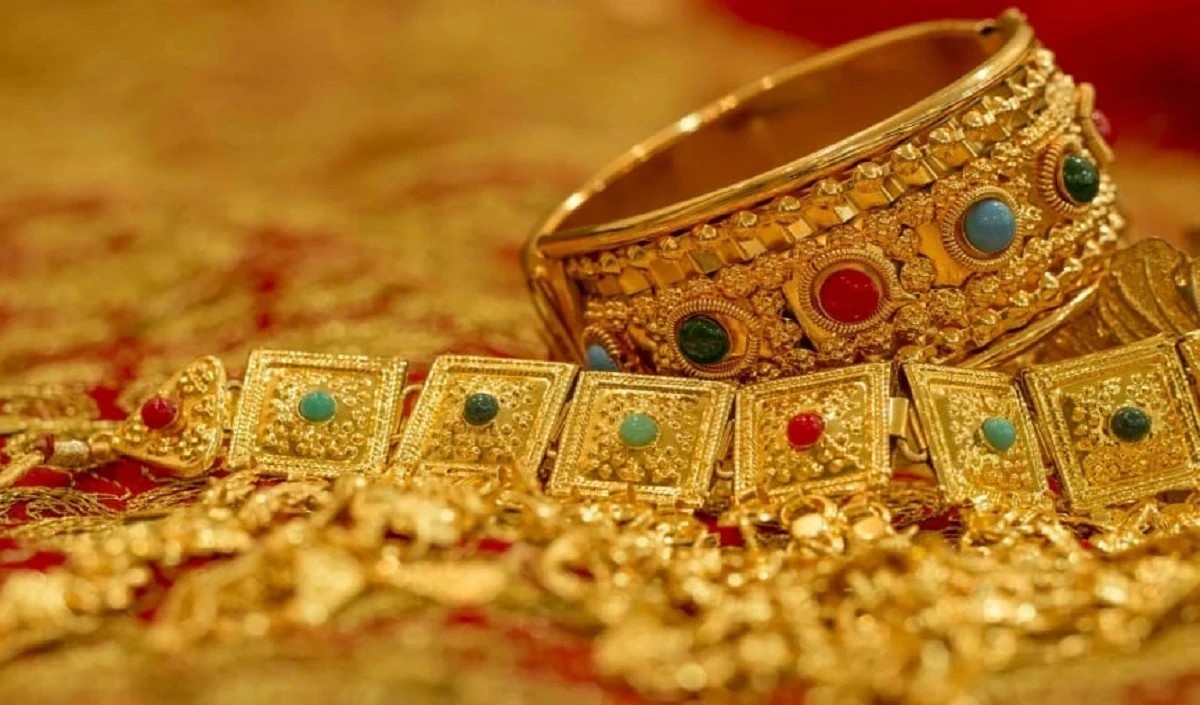 jewelery 14 लाख रुपये के गहने चोरी के मामले में आरोपी गिरफ्तार