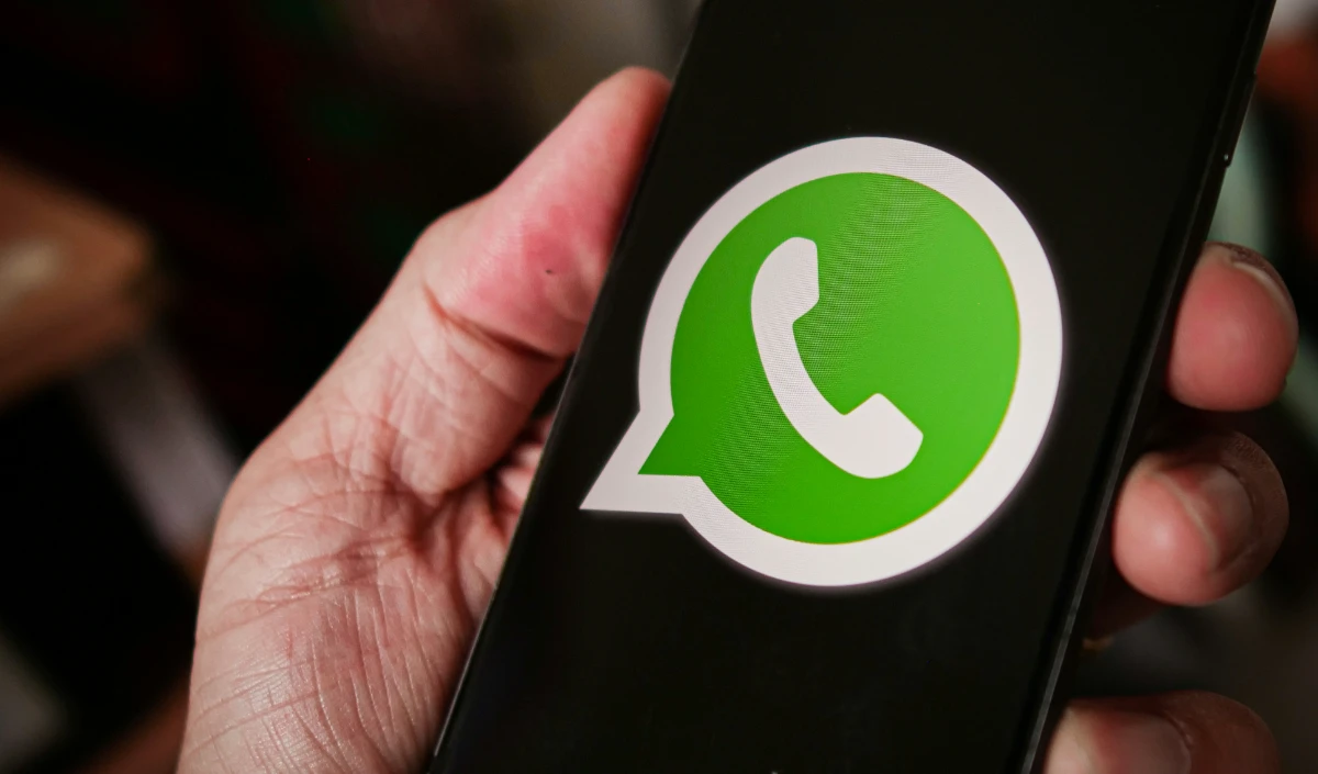 WhatsApp लेकर आ रहा है न्यू फीचर, प्रोफाइल में जोड़ सकते हैं सोशल मीडिया अंकाउट्स