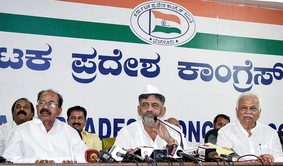 डी. के. शिवकुमार को कर्नाटक का मुख्यमंत्री बनने से कोई नहीं रोक सकता: कांग्रेस नेता मोइली