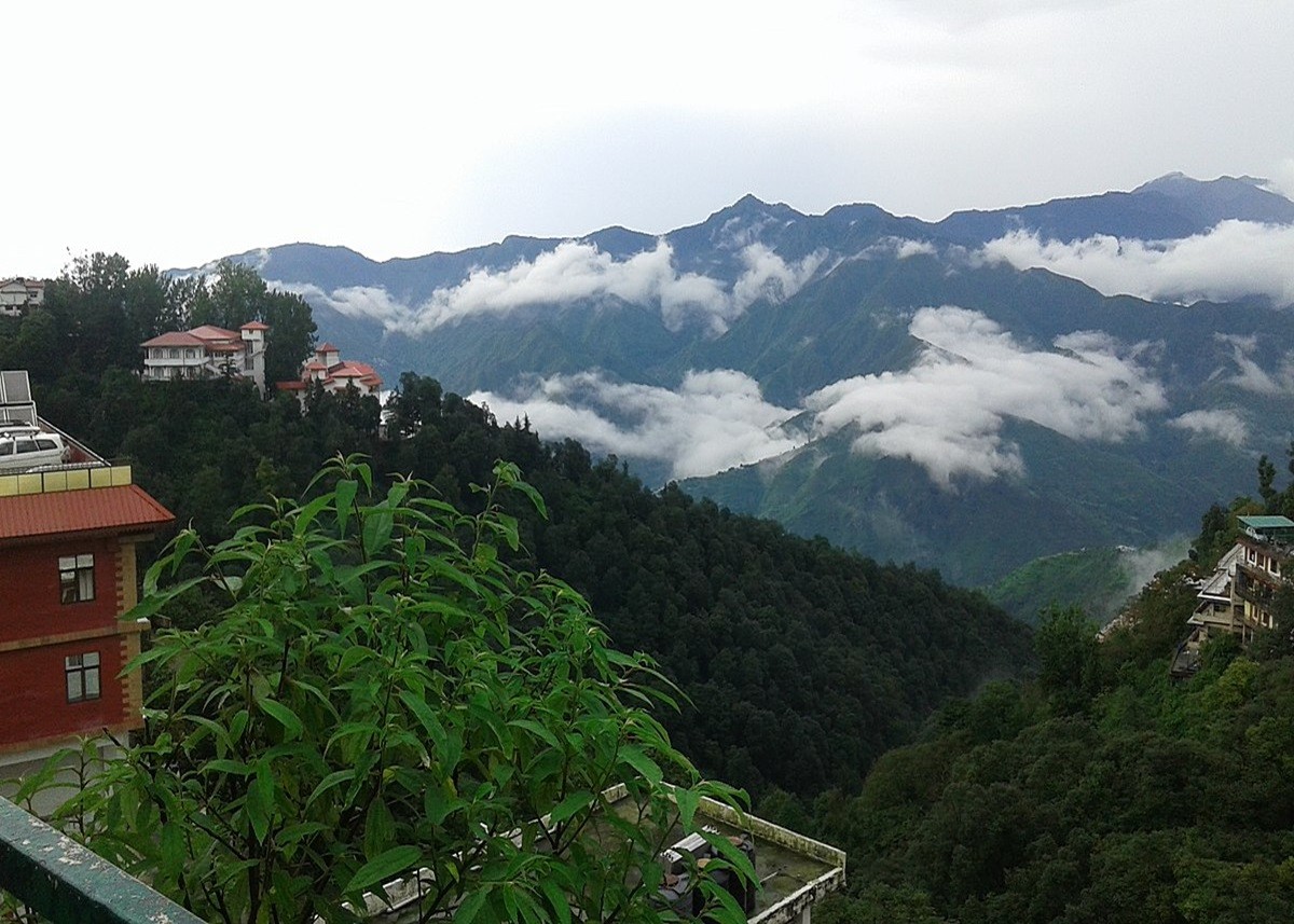 Travel Tips: मार्च में फैमिली के साथ इन शानदार जगहों को करें एक्सप्लोर, यादगार होगा हर लम्हा