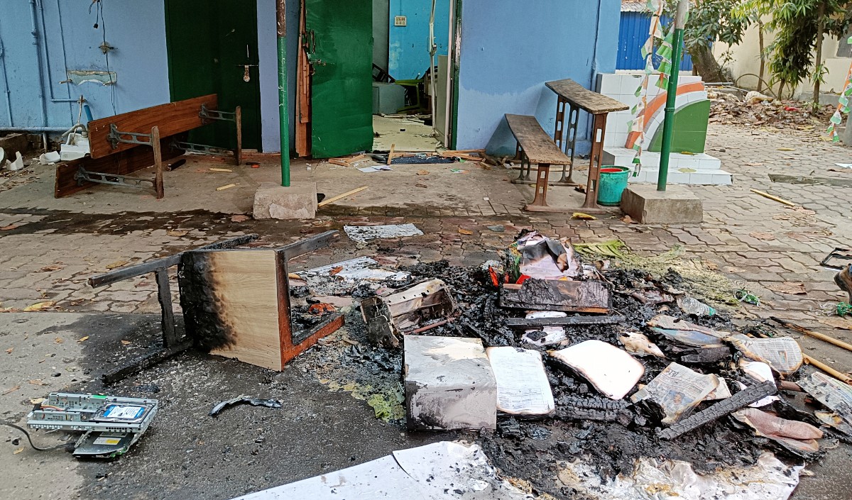 यादवपुर विश्वविद्यालय में हिंसा के सिलसिले में पश्चिम बंगाल के मंत्री, तृणमूल नेता पर प्राथमिकी दर्ज