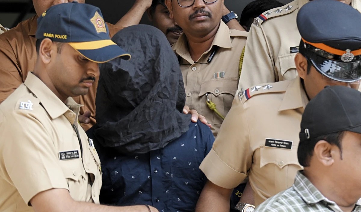 नवी मुंबई पुलिस ने अपराध के 20 घंटे के भीतर आरोपपत्र दाखिल किया नवी मुंबई पुलिस ने अपराध के 20 घंटे के भीतर आरोपपत्र दाखिल किया