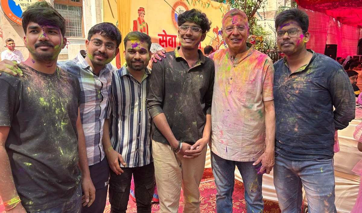 सेवा भारती दिल्ली द्वारा होली मिलन का रंगारंग कार्यक्रम