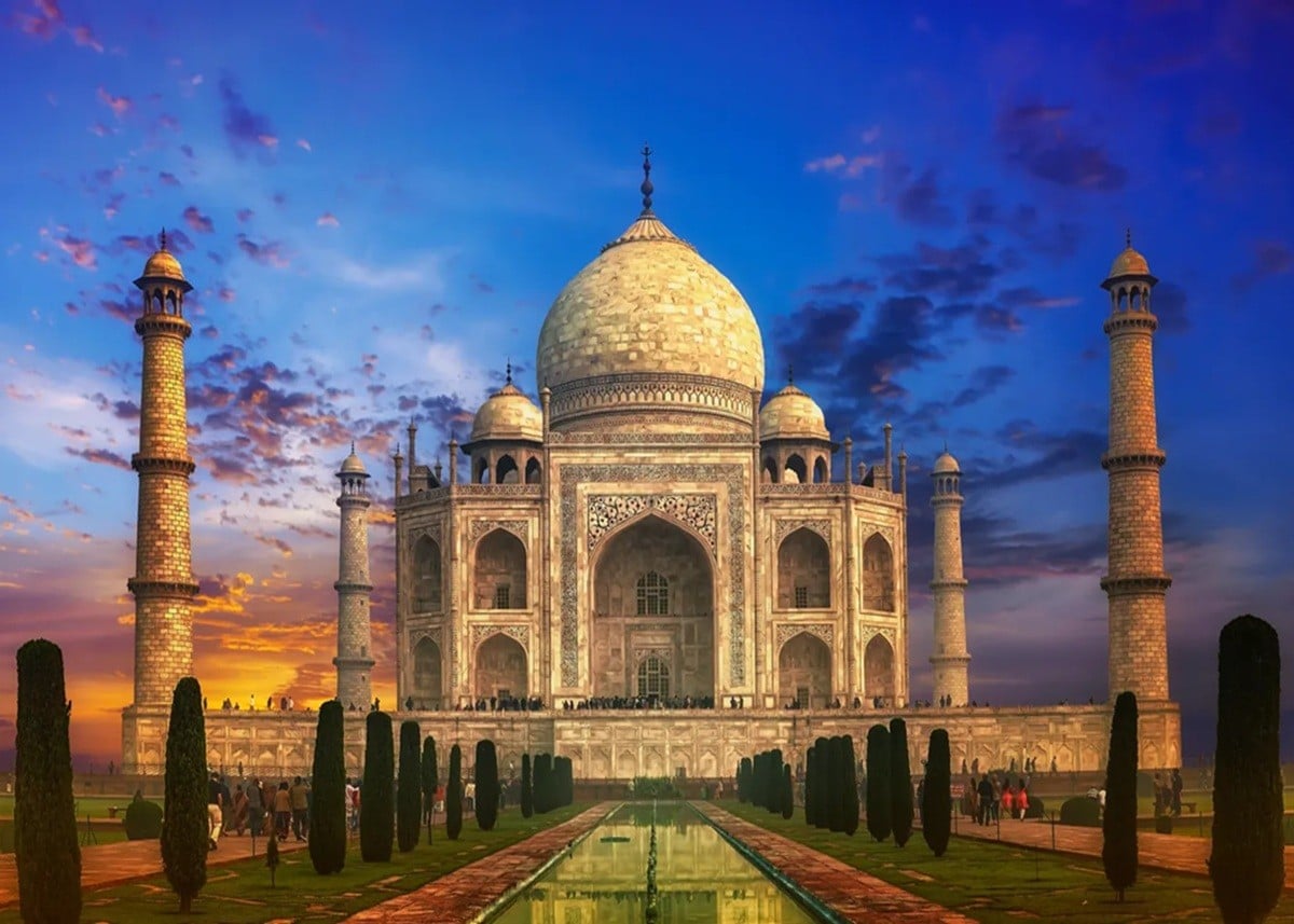 Romantic Places Near Mathura: मथुरा के आसपास मौजूद इन रोमांटिक जगहों पर प्लान करें ट्रिप, पार्टनर के साथ बिता सकेंगे हसीन पल