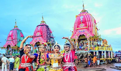 ऐतिहासिक मंदिरों, खूबसूरत समुद्र तटों और सांस्कृतिक धरोहर के लिए प्रसिद्ध है पुरी