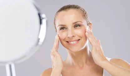 Natural Wrinkle Remedies: बूढ़ी स्किन को जवां बनाने के लिए ऐसे इस्तेमाल करें मेथीदाना, यूथफुल और स्मूथ नजर आएगी त्वचा