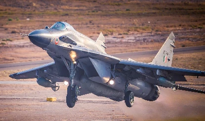 IAF Exercise | नौसेना द्वारा INS सूरत से मिसाइल परीक्षण, वायुसेना ने किया 'आक्रमण अभ्यास', पाकिस्तान से तनाव के बीच कश्मीर से लेकर अरब सागर तक हलचल