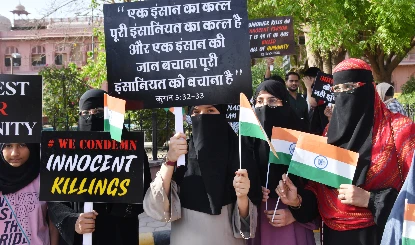 पहलगाम हमले के खिलाफ उप्र में बाजार बंद, कैंडल मार्च निकाला गया