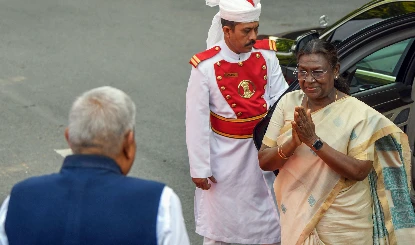 राष्ट्रपति मुर्मू पोप फ्रांसिस के अंतिम संस्कार में शामिल होने के लिए वेटिकन सिटी रवाना हुईं