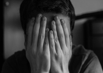 Anxiety Symptoms: बच्चे के बदलते व्यवहार को पेरेंट्स नहीं करें इग्नोर, कहीं एंग्जायटी का शिकार तो नहीं बच्चा
