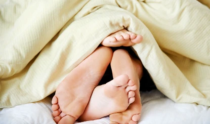 Most Viral Intimacy Positions of 2025: बिस्तर पर ये नई पोजीशन ट्राई करके लोग ले रहे हैं सेक्स का मजा, आप भी आजमाएं