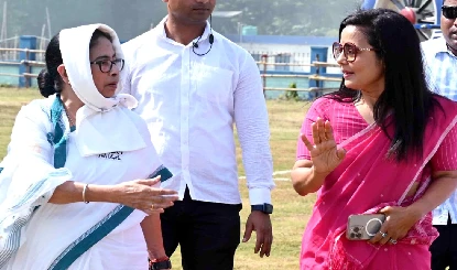 सांसदों की चैट लीक होने के बाद एक्शन में ममता बनर्जी, महुआ मोइत्रा को निलंबन की चेतावनी