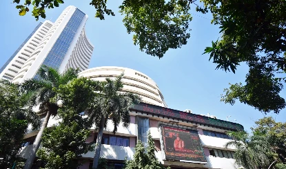 Stock Market में अचानक आई तूफानी तेजी, अचानक Sensex बढ़ा 1700 अंक