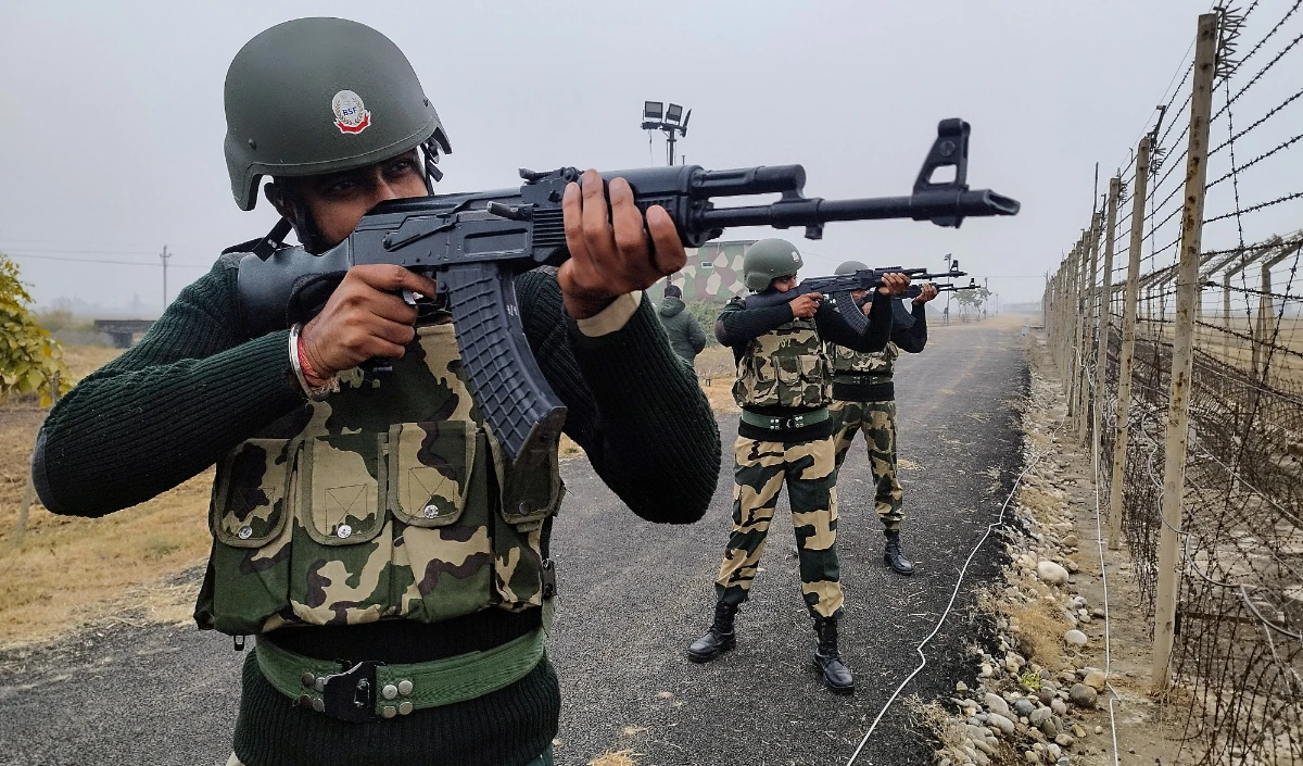  गोलीबारी और सैन्य कार्रवाई रोकने के लिए भारत और पाकिस्तान के बीच हुई बातचीत, अन्य म...