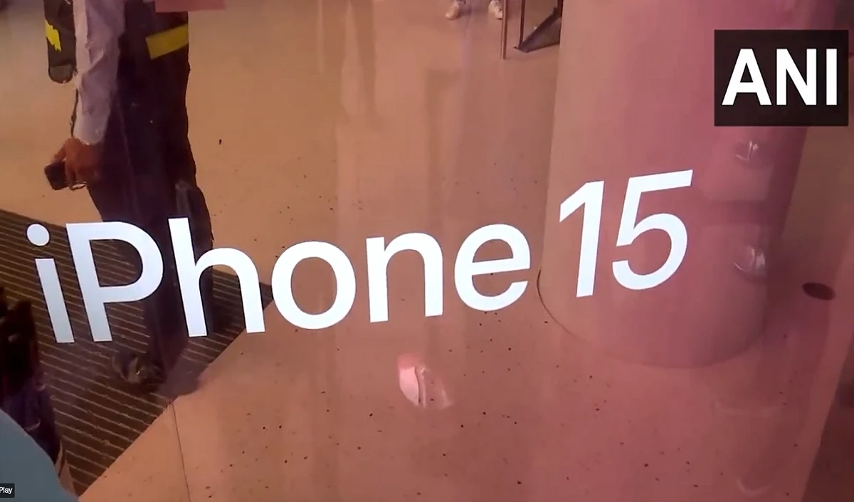 iPhone 15 iPhone 15
