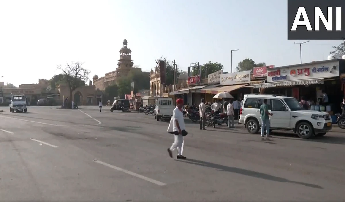 India-Pakistan के बीच तनाव थमने के बाद बाड़मेर और जैसलमेर में पटरी पर लौटा जीवन