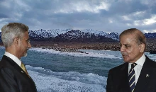रण से याचना की मुद्रा में आया पाकिस्तान, गिड़गिड़ाते हुए भारत से कहा- सिंधु जल संधि पर फिर से करें विचार 