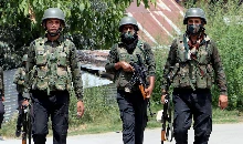 Pulwama Tral Encounter | जम्मू-कश्मीर के पुलवामा में सुरक्षा बलों के साथ मुठभेड़ में जैश के 3 आतंकवादी मारे गए