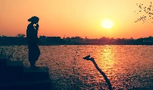 Vrishabha Sankranti 2025: वृषभ संक्रांति पर स्नान-दान का होता है विशेष महत्व, ऐसे करें सूर्य देव की पूजा