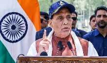 पूरी पिक्चर दिखाएंगे, Bhuj Airbase से रक्षामंत्री Rajnath Singh ने पाकिस्तान को दिया कड़ा संदेश