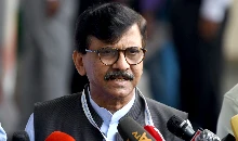 दूल्हे की बारात जैसी है सांसदों को विदेश भेजने की कवायद, Sanjay Raut ने सरकार की कूटनीतिक पहल पर उठाए सवाल