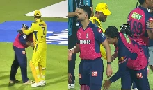 IPL 2025: वैभव सूर्यवंशी ने छुए एमएस धोनी के पैर, वीडियो हो रहा वायरल