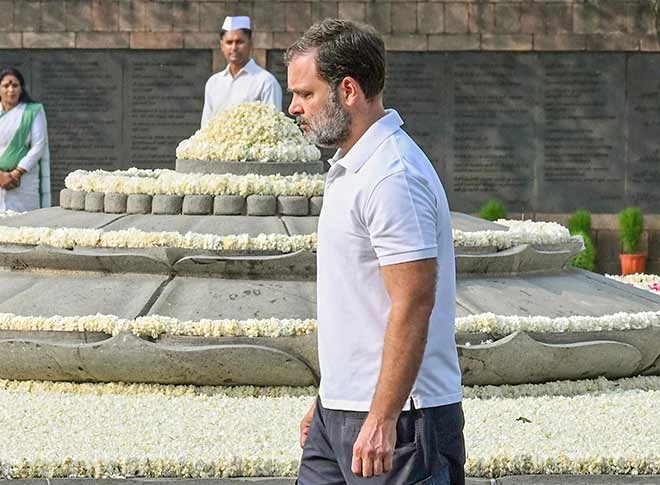 राहुल गांधी ने दी अपने पिता को श्रद्धांजलि