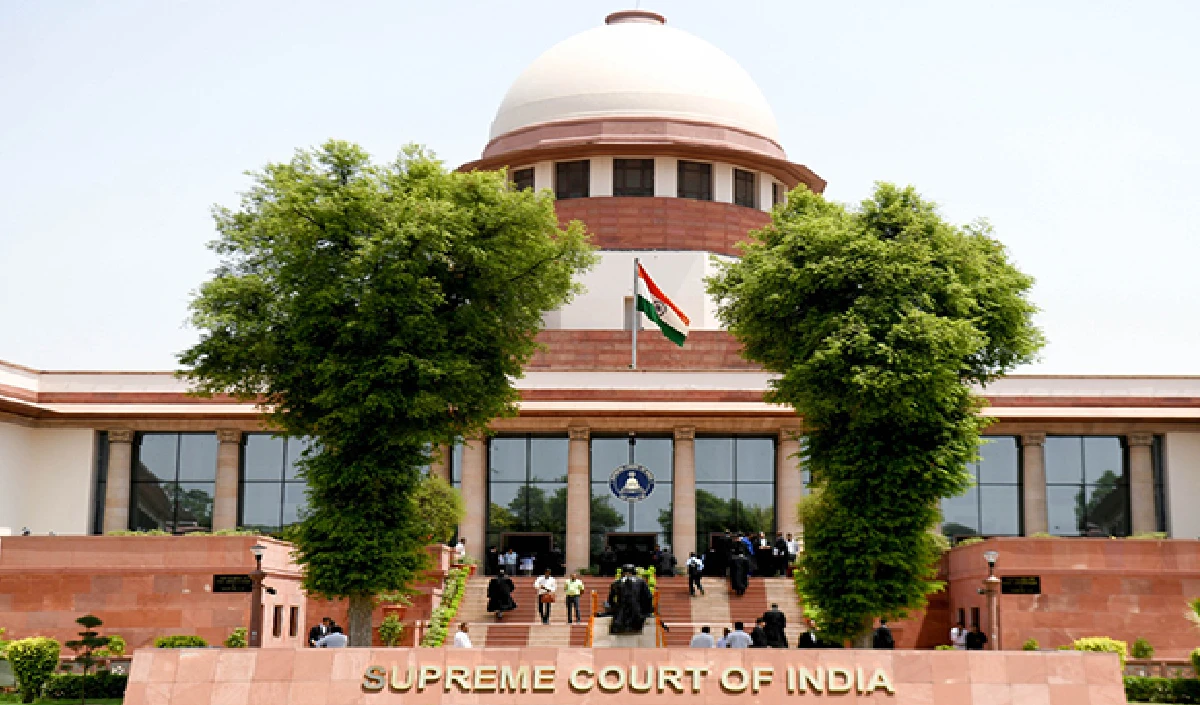 Ashoka University के प्रोफेसर अली खान महमूदाबाद को SC से मिली अंतरिम जमानत, जांच के लिए 3 IPS अधिकारियों की SIT बनाई