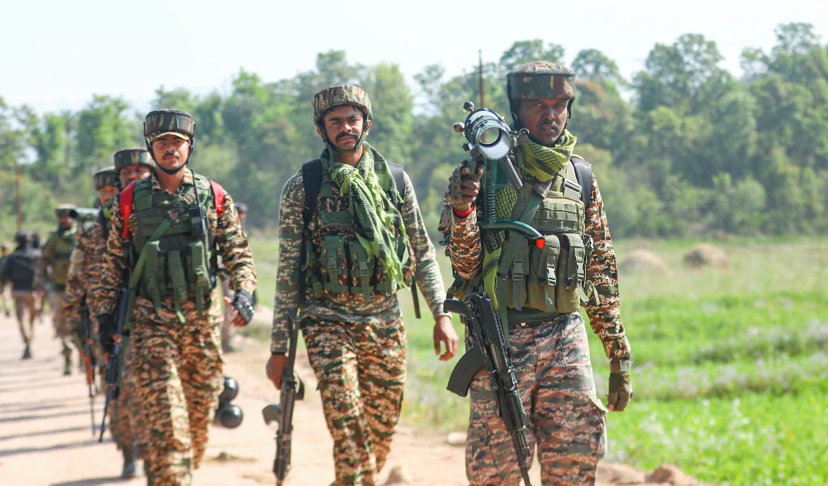 Encounter Breaks Out Kishtwar | जम्मू-कश्मीर के किश्तवाड़ में मुठभेड़, जैश-ए-मोहम्मद के चार आतंकवादी फंसे