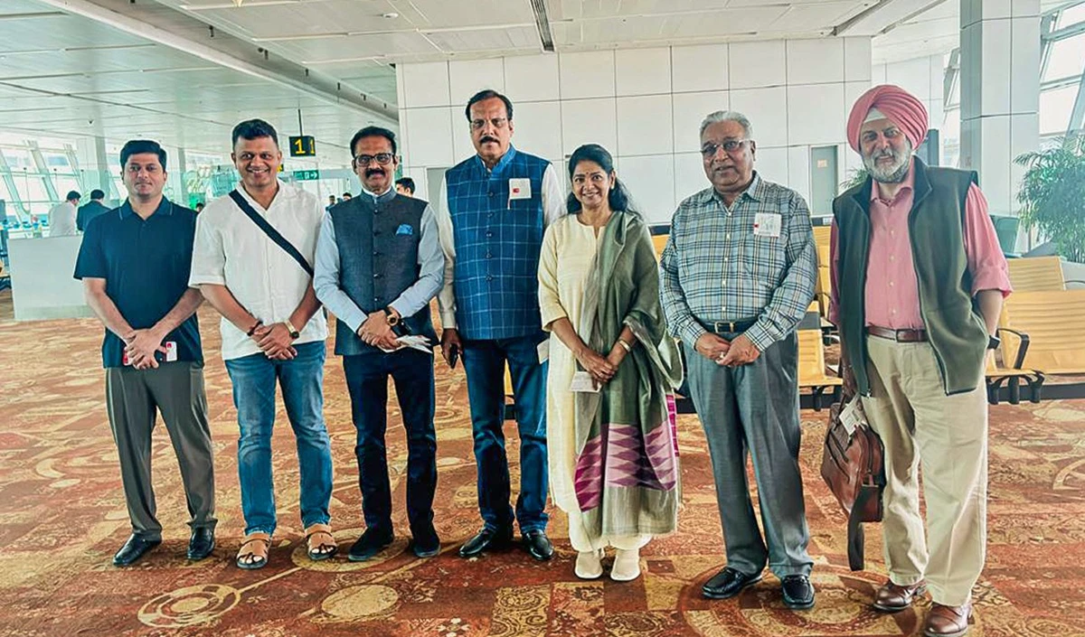 All Party Delegation | डीएमके सांसद कनिमोझी के नेतृत्व में तीसरा सर्वदलीय प्रतिनिधिमंडल मास्को पहुंचा, आतंक के खिलाफ लड़ाई में भारत का संकल्प