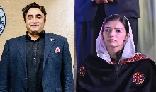 PAK सरकार का जोरदार विरोध, खून बहाने की धमकी देने वाले बिलावल की बहन को प्रदर्शनकारि...