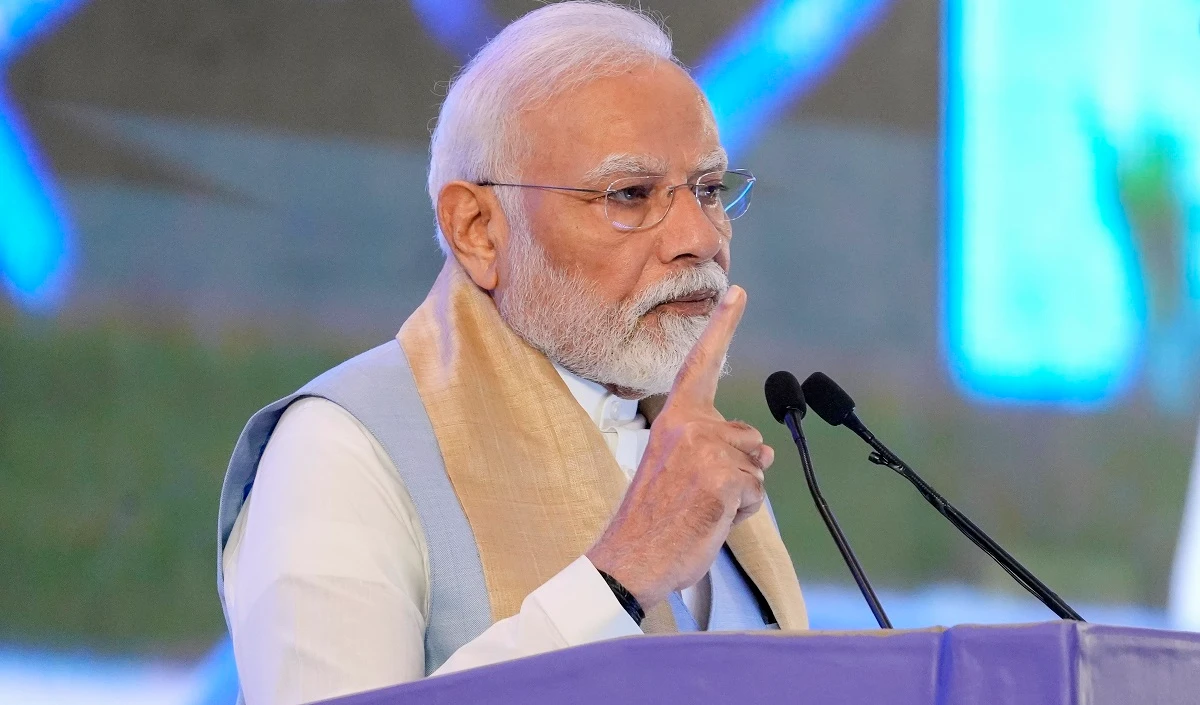 Mann Ki Baat में पीएम मोदी ने Operation Sindoor की सफलता पर प्रकाश डाला, दिखाए ध्वस्त कोटली और भीमबर के आतंकी कैंप