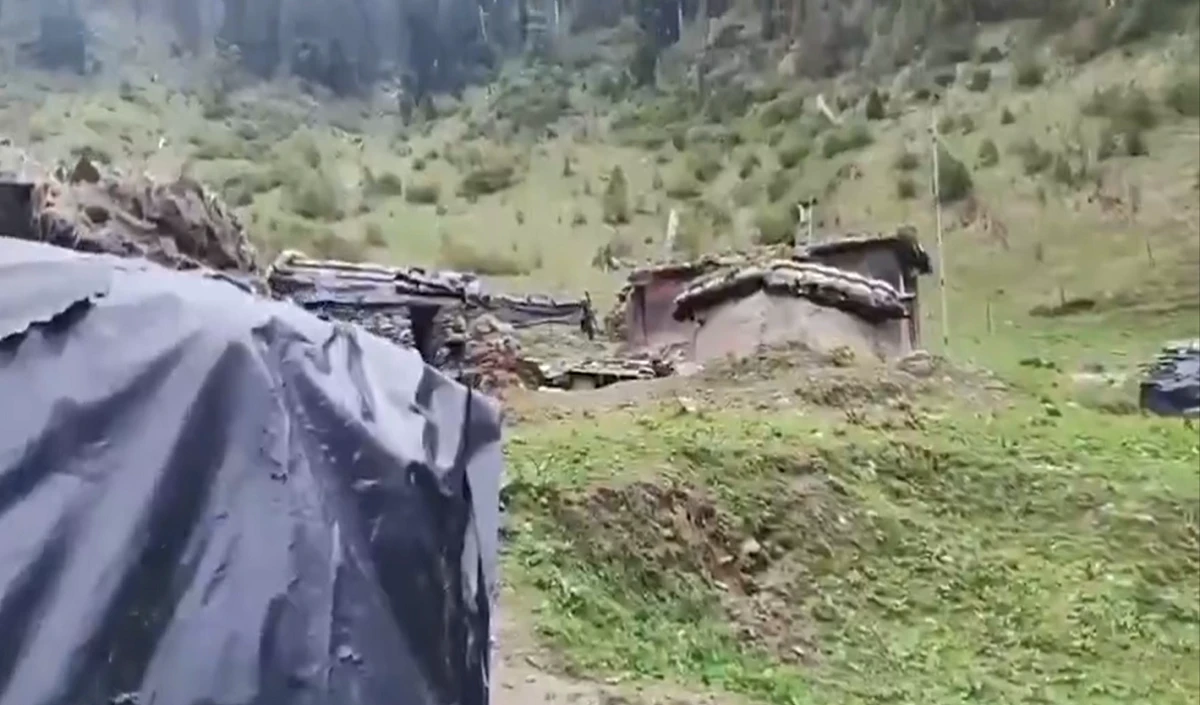Pakistan Army का पोस्ट छोड़कर भागने वाला Video आपने देखा? शहबाज की सेना कैसे बनी रणछोड़दास