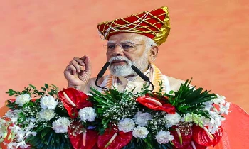 महिला सशक्तीकरण महासम्मेलन में पीएम मोदी ने लिया हिस्सा