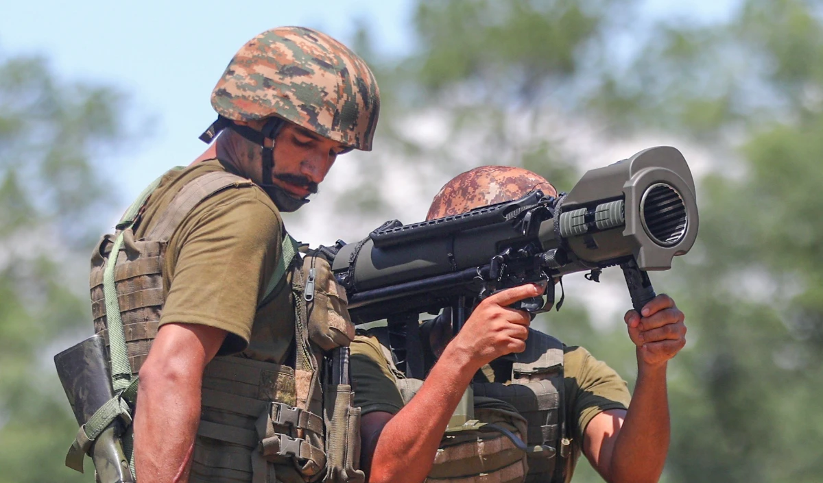 India and Pakistan LOC Tension | एयर स्ट्राइक के बाद LoC पर पाकिस्तान ने की भीषण  गोलीबारी, 15 नागरिकों की मौत की खबर, 57 हुए घायल