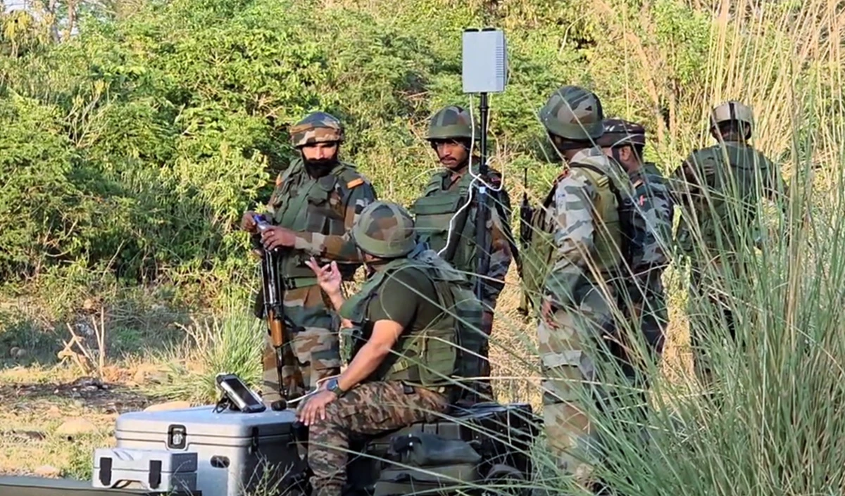 LoC पर उग्र हुआ Pakistan! जम्मू-कश्मीर में पाकिस्तान की ओर से गोलीबारी में 7 नागरिकों की मौत: रिपोर्ट