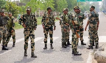 भारत-पाक तनाव के बीच अमृतसर के गांव में मिसाइल का मलबा मिला, भारतीय सेना मौके पर पहुंची