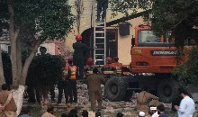 Lahore Defense System Hit: भारत ने पाकिस्तान को दिया एक और तगड़ा झटका, जवाबी कार्रवाई में तबाह हुआ लाहौर का एयर डिफेंस सिस्टम