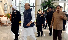 India -Pakistan Conflict | जम्मू, पठानकोट, उधमपुर पर पाकिस्तान के मिसाइल और ड्रोन हमले में कोई नुकसान नहीं: रक्षा मंत्रालय