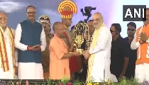 लखनऊ में अमित शाह ने नवचयनित सिपाहियों को सौंपे नियुक्ति पत्र, योगी बोले, जितना पसीना बहाओगे...