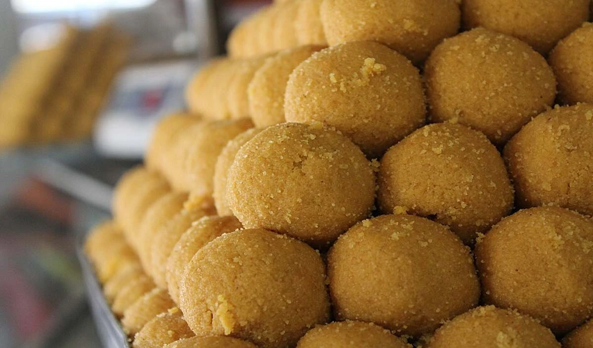 Besan Ladoo Besan Ladoo