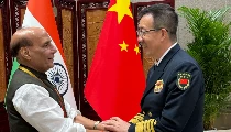 SCO Summit 2025 | राजनाथ सिंह की चीनी समकक्ष से मुलाकात, भारत-चीन संबंधों पर दिया जोर 