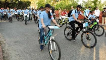 World Cycle Day 2025: आम आदमी की सवारी है साइकिल