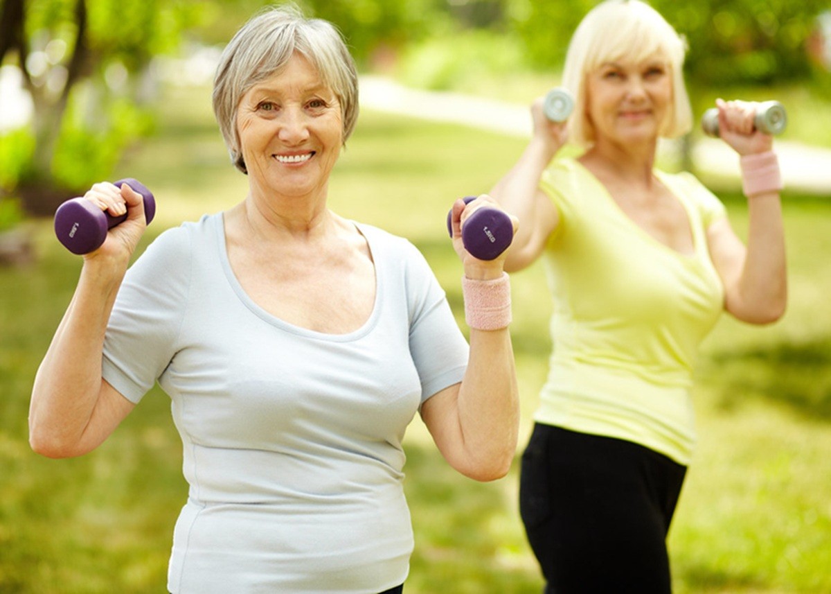Health Tips: 40 की उम्र के बाद मसल्स बनाना सबसे बड़ा हेल्थ इन्वेस्टमेंट, आप भी अपनाएं ये तरीके
