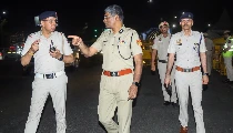 बेंगलुरु में घटी दिल दहला देने वाली वारदात! घरेलू विवाद के बाद पति ने पत्नी का सिर कलम किया, कटा सिर लेकर थाने पहुंचा