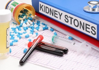 Kidney Stone: डिहाइड्रेशन और अनहेल्दी लाइफस्टाइल बन सकता है किडनी स्टोन का कारण, जानिए लक्षण और बचाव के तरीके