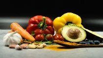 Monsoon Diet Tips: मानसून में सेहतमंद रहने के लिए इन चीजों का न करें सेवन, वरना बीमार पड़ सकते हैं आप